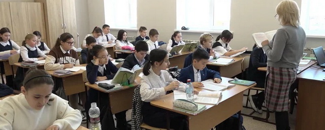 Школы и колледжи Северной Осетии вернулись к очной форме обучения